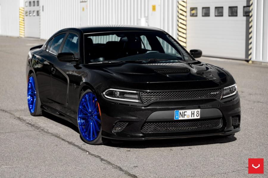  Dodge Charger SRT on Vossen Wheels (VFS2) 2017 года  (фото 4 из 26)